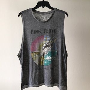 Super soft muscle tee